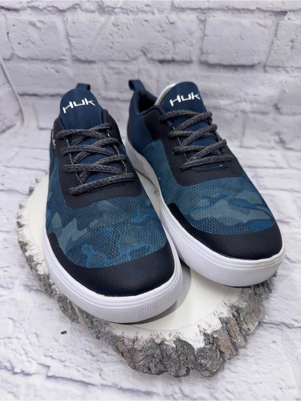 Huk Mens Mahi Lace-Up Blue Camo Fishing Boat Shoes Sneakers Size 9.5